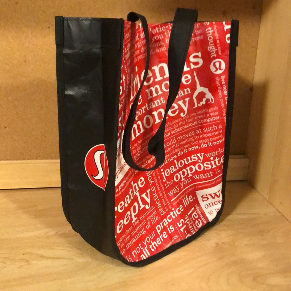 FREE LULULEMON BAG with 3+ item bundle!!!
